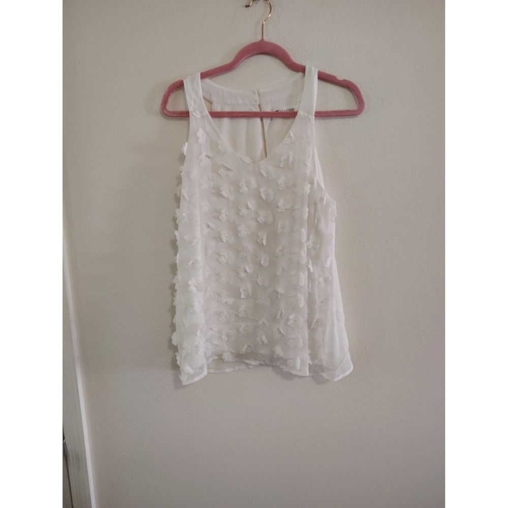 7th Avenue New York & Company White 3D Floral Applique Sleeveless Blouse Medium